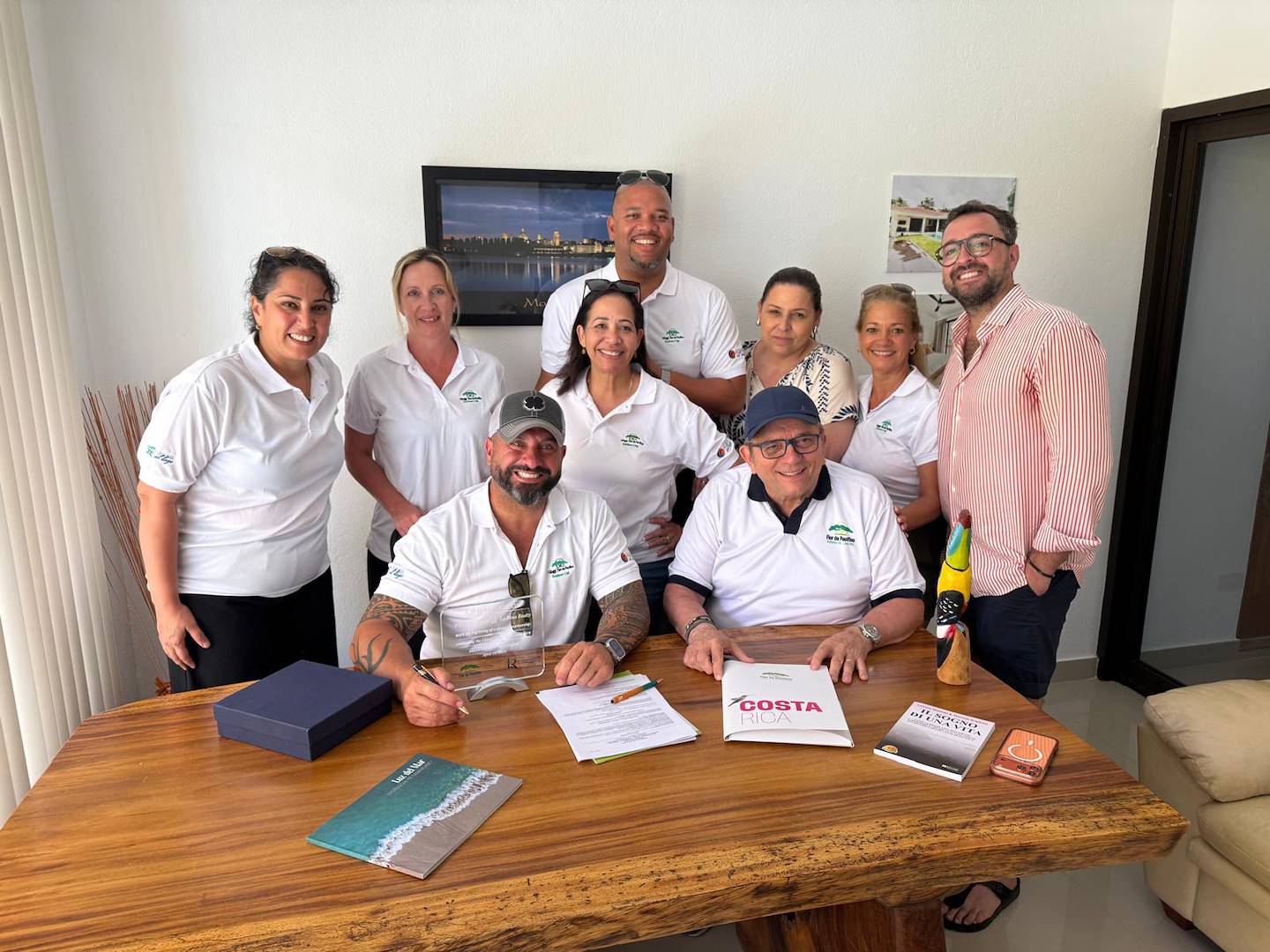 La Rosa Holdings sceglie Flor de Pacifico: accordo esclusivo per il mercato USA